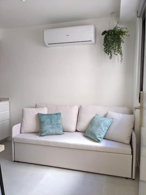 Weflating Fira Apartment L'Hospitalet de Llobregat Exterior photo