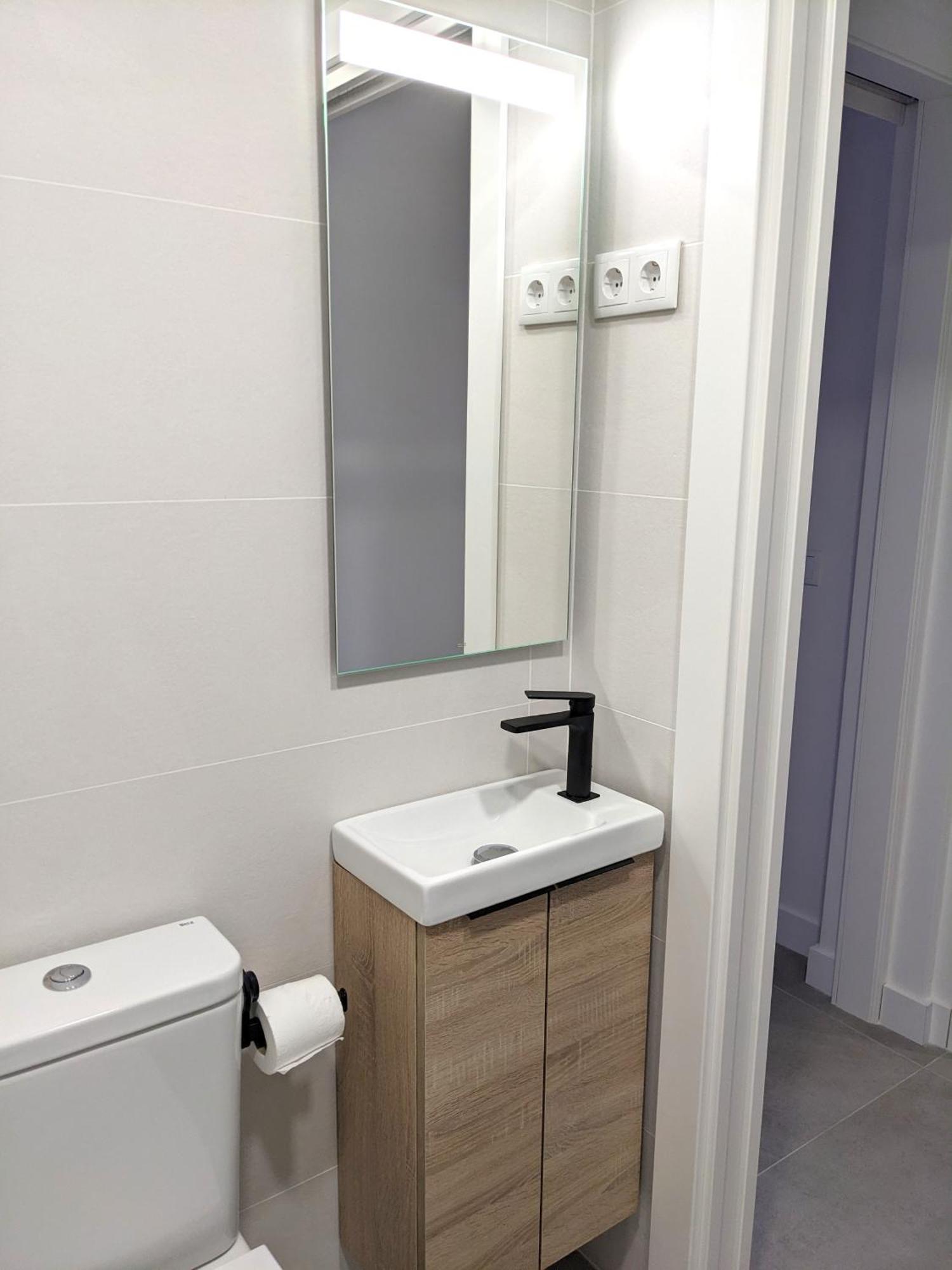 Weflating Fira Apartment L'Hospitalet de Llobregat Exterior photo